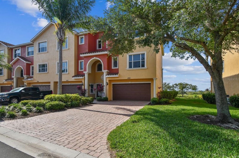 1301 3rd St Cir E, Palmetto, FL 34221