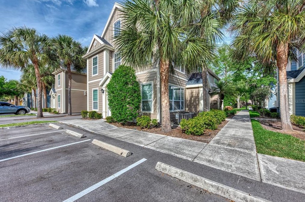 5691 Bidwell Pkwy #202, Sarasota, FL 34233