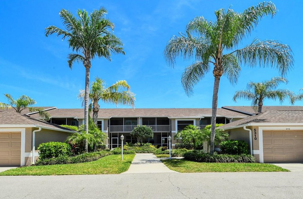 5310 Hyland Hills Ave #2127, Sarasota, FL 34241