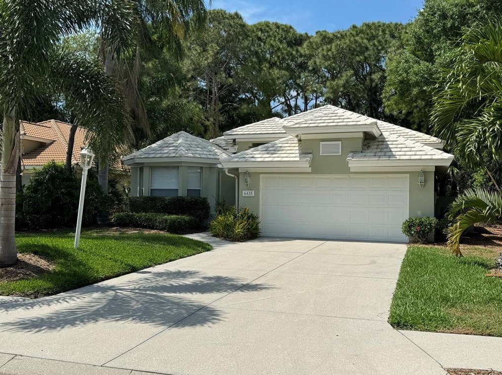 6435 Berkshire Pl, Bradenton, FL 34201