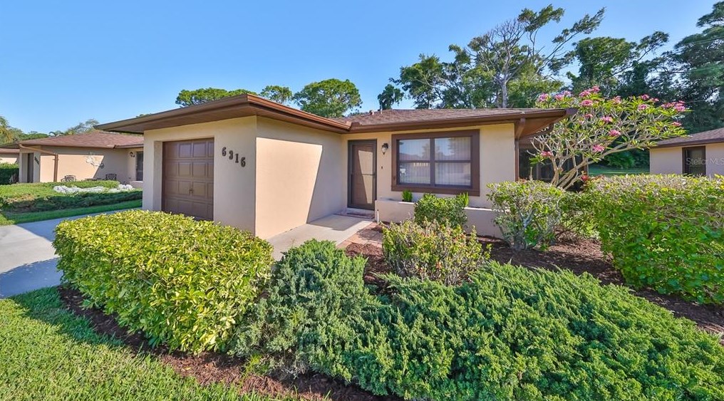 6316 26th Ave, Bradenton, FL 34208-6400