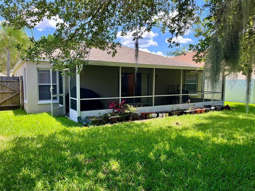 1433 Firewheel Dr, Zephyrhills, FL 33543-6558