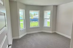 664 Linden Rd, Venice, FL 34293 - Photo 4