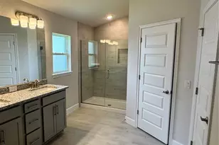 664 Linden Rd, Venice, FL 34293 - Photo 6