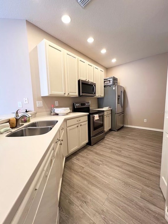 4117 Cascade Falls Dr, Sarasota FL 34243-4284 exterior