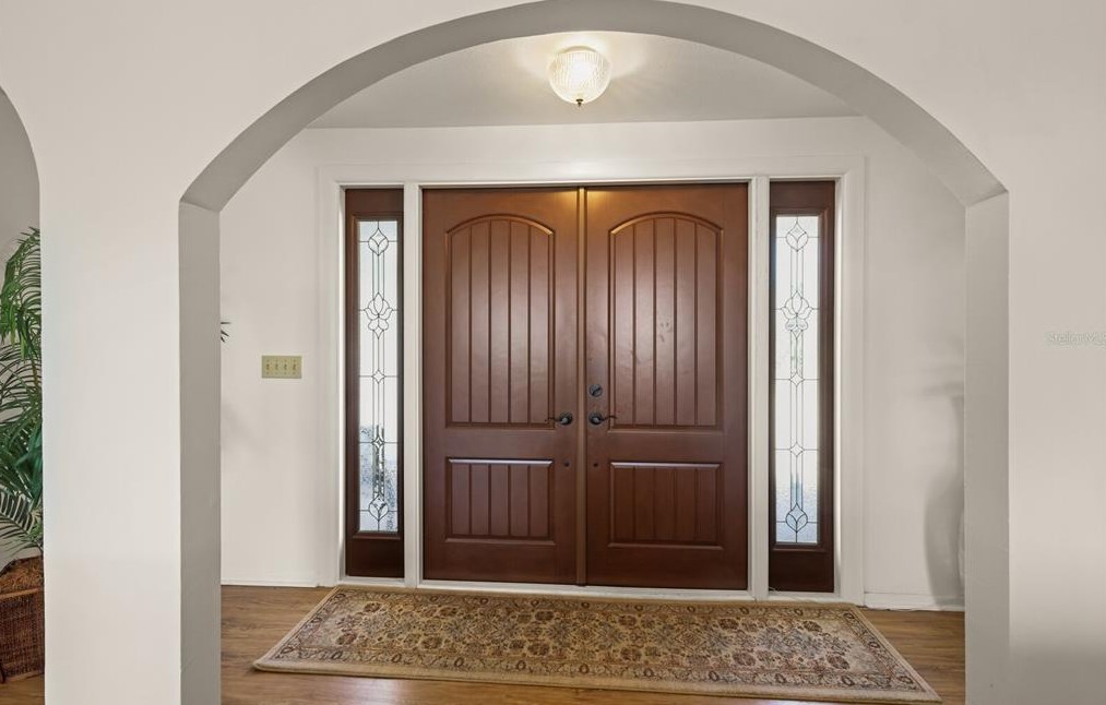 608 Foxworth Ln, Bradenton Beach FL  34217-1220 exterior