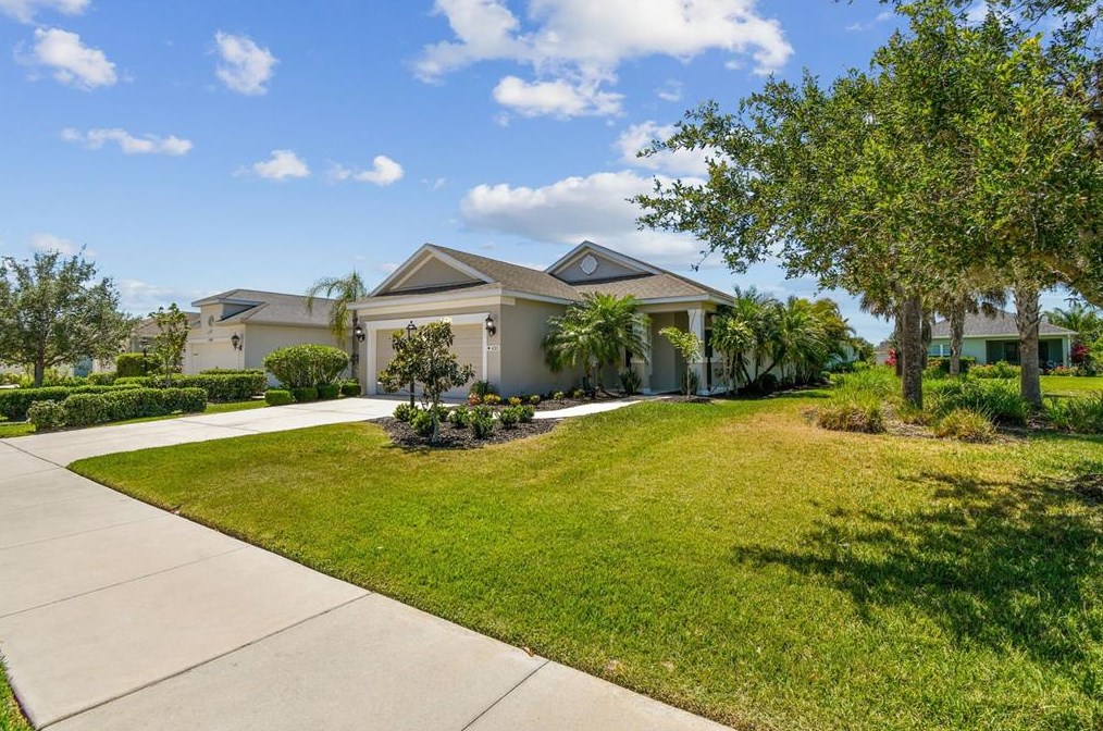 4313 Magnolia Blossom Dr, Parrish, FL 34219