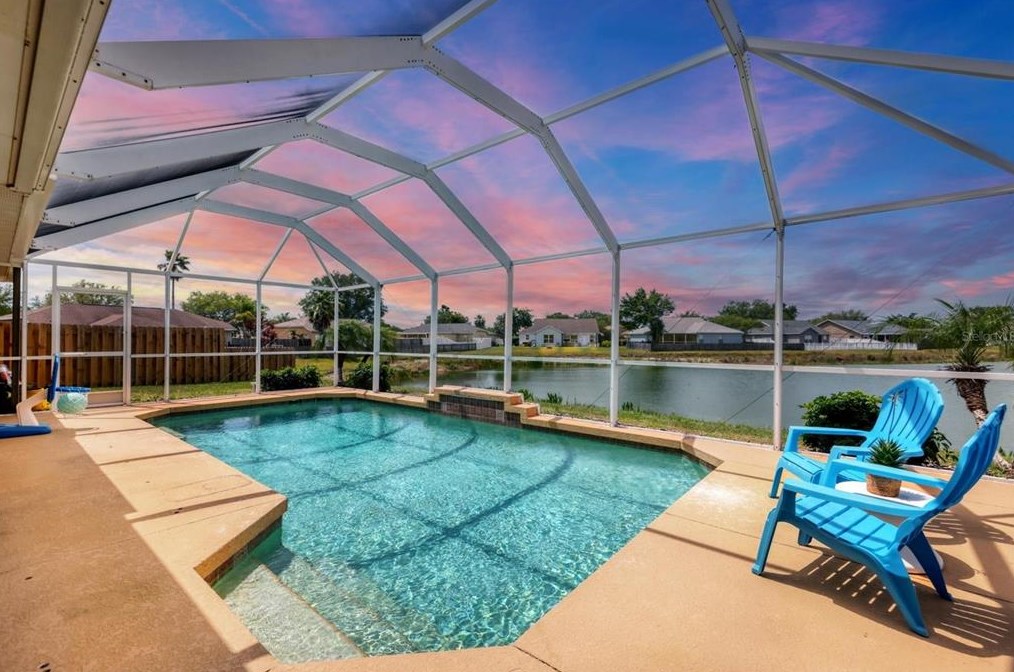 4211 Donnington Dr, Parrish, FL 34219