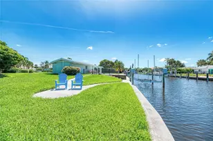 5577 Contento Dr, Sarasota, FL 34242 - Photo 36