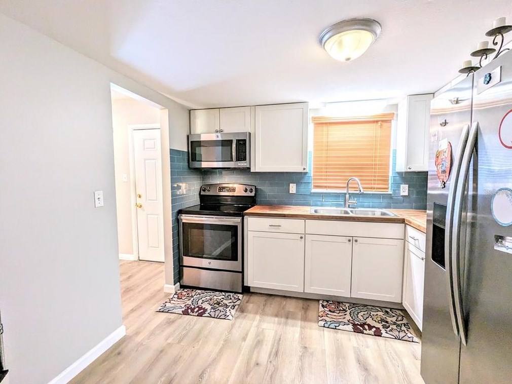 2057 Canal Dr #l1, Bradenton, FL