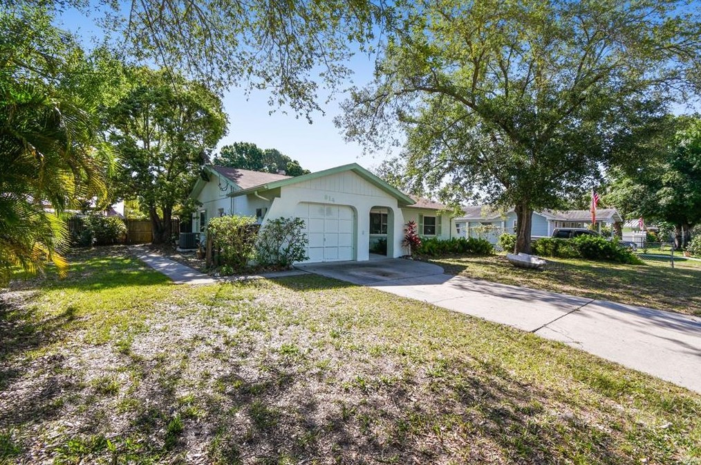 814 18th Ave W, Palmetto, FL 34221