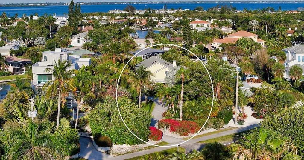 5930 Gulf Of Mexico Dr, Longboat Key, FL 34228-1704