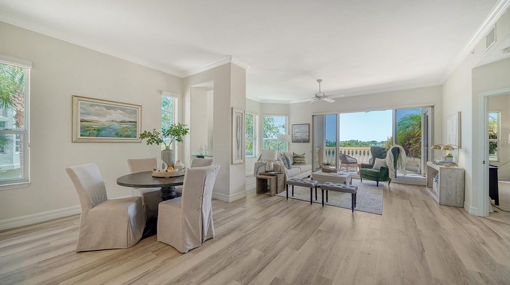 5440 Eagles Point Cir, Sarasota, FL 34231-9144