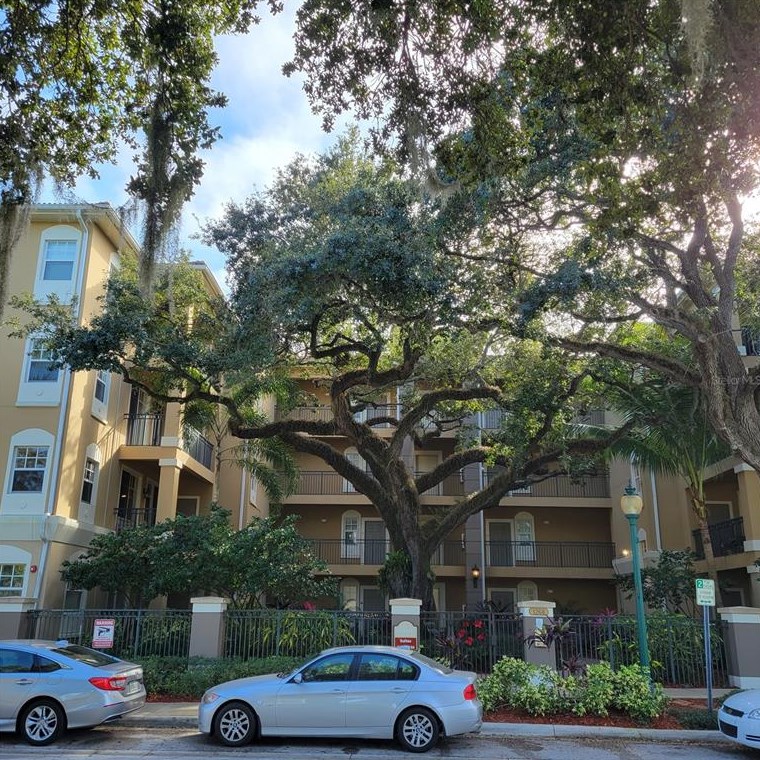 1268 11th St, Sarasota, FL 34236-3301