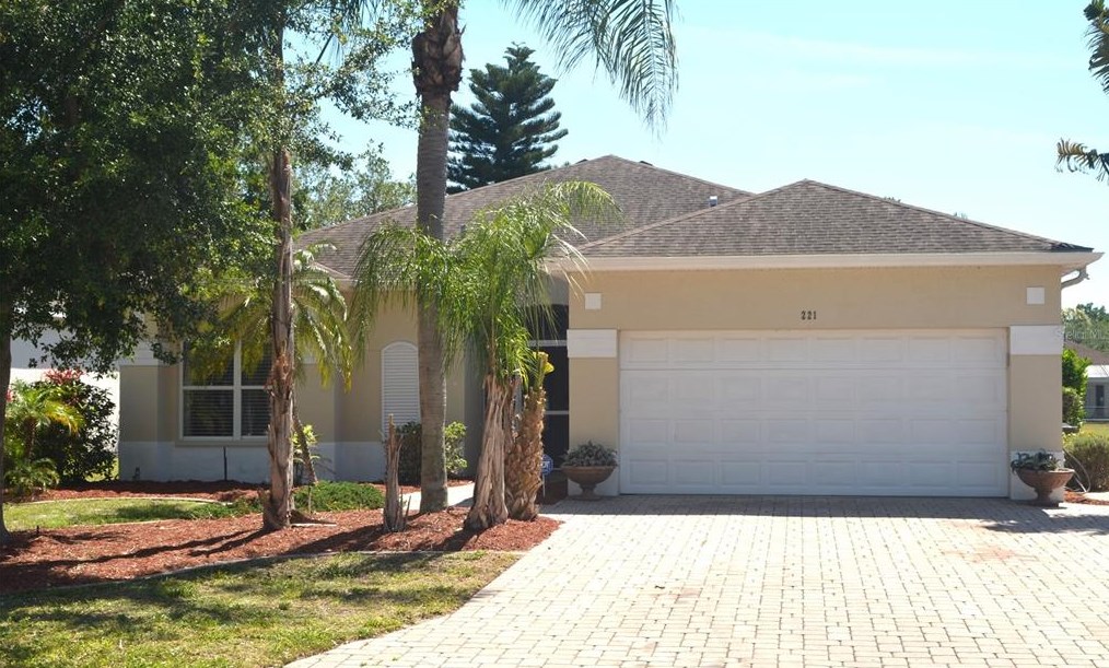 221 39th St, Bradenton, FL 34208-5462