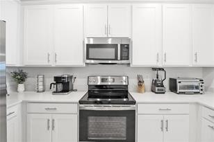 8829 St Kitts Cir, Englewood, FL 34224 - Photo 12