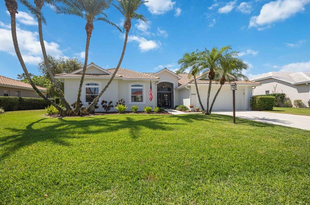 8453 Lone Eagle Way, Sarasota, FL 34241-9440
