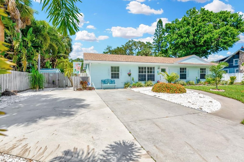 1514 12th St W, Palmetto, FL 34221