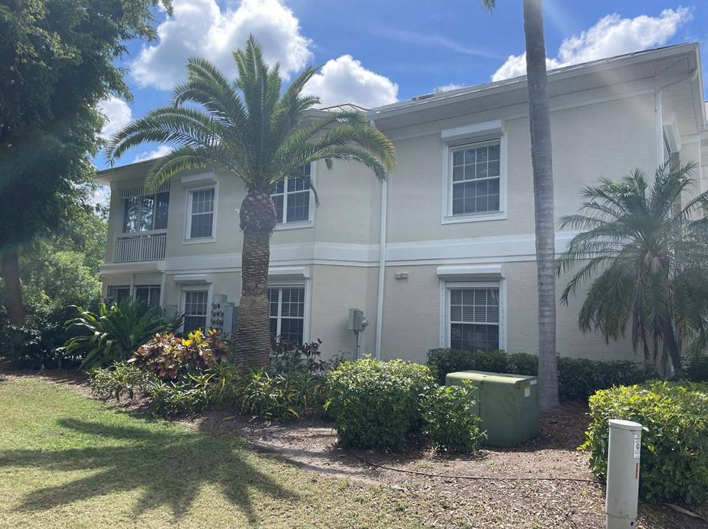 3510 54th Dr W #203, Bradenton, FL 34210
