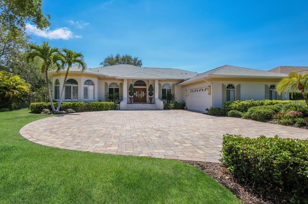 2030 84th Street Cir, Bradenton, FL 34209-9452
