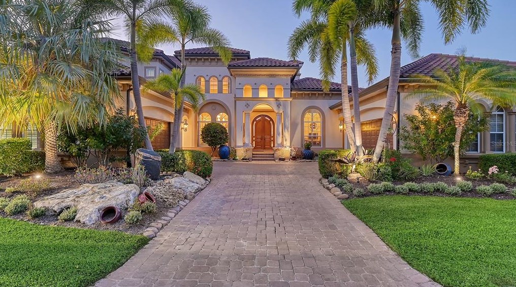910 Riviera Dunes Way, Palmetto, FL 34221