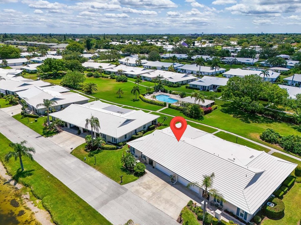 6907 7th Ave, Bradenton, FL 34209-3409