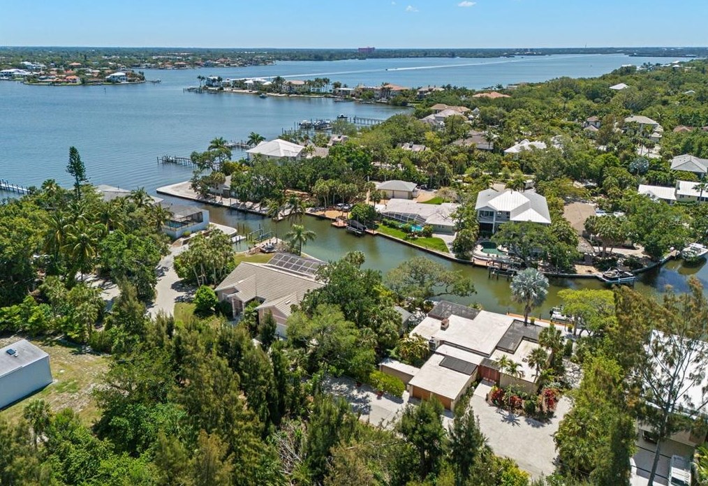 1224 Port Ln, Sarasota, FL 34242-2643