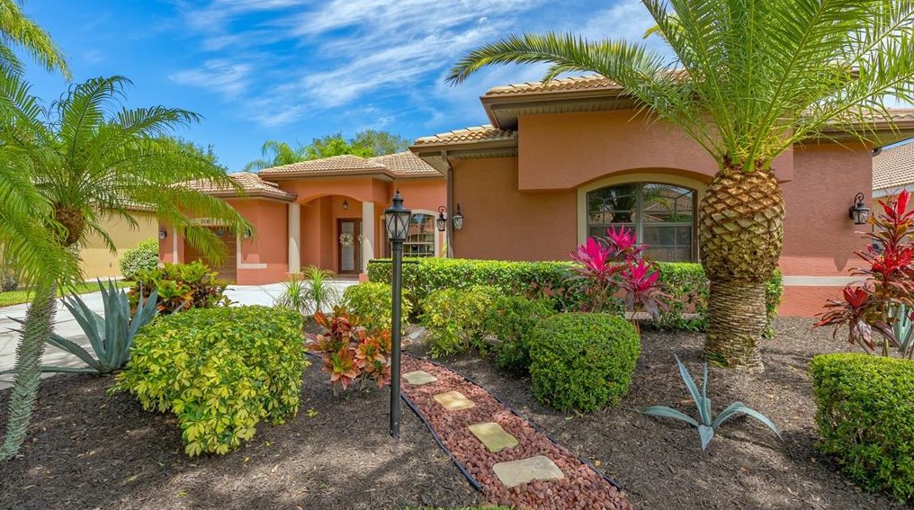 7493 Palmer Glen Cir, Sarasota, FL 34240