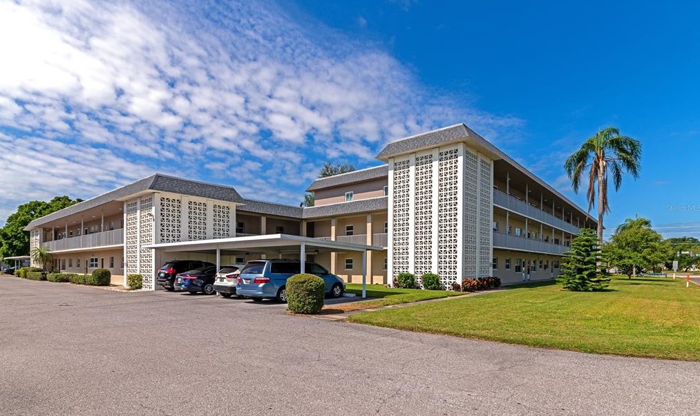 5720 13th Ave N #306b, Saint Petersburg, FL 33710