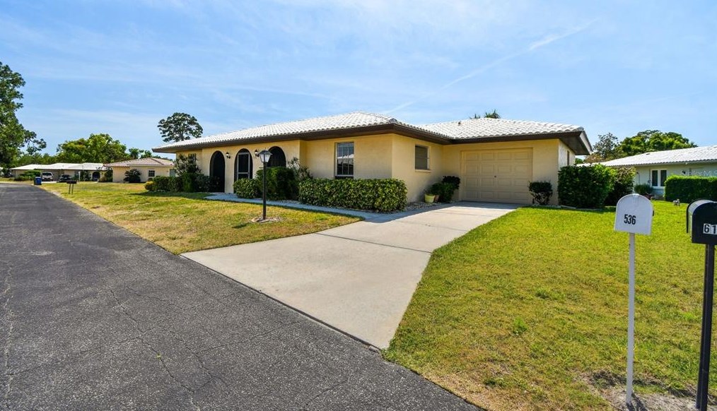 536 Miro Cir, Nokomis, FL 34275-4230