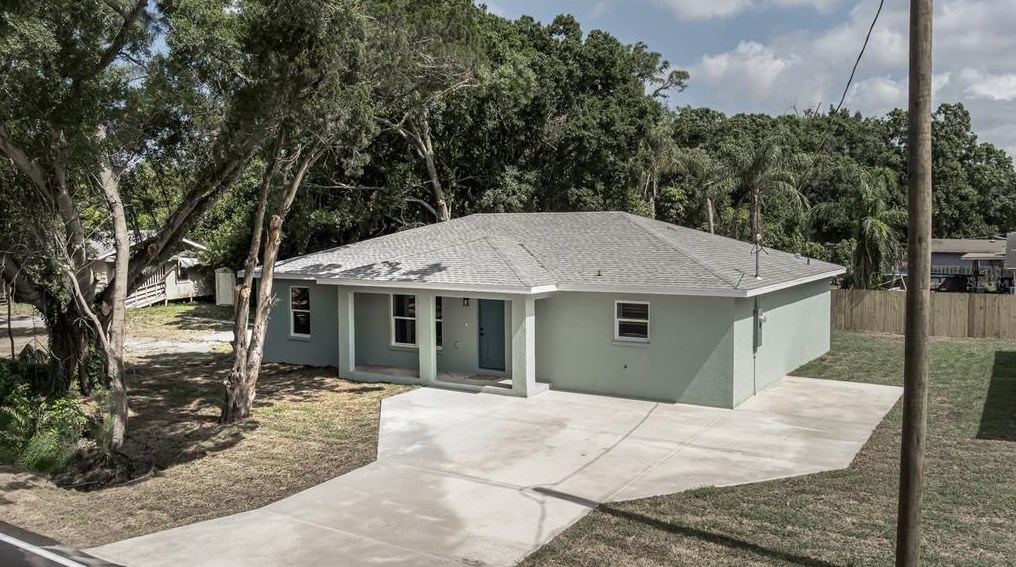 1921 38th Ave, Bradenton, FL 34208-4757