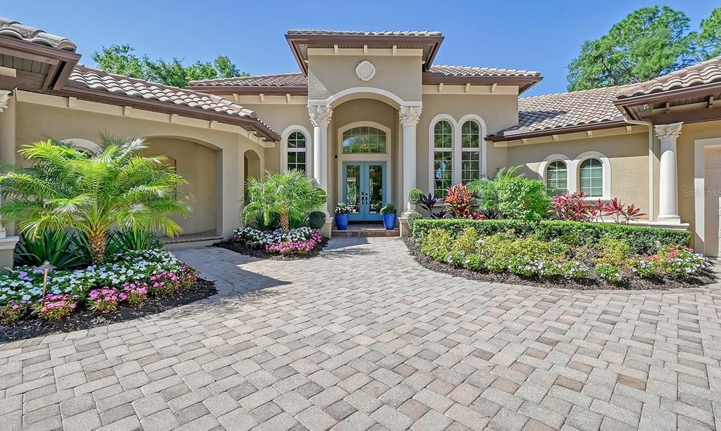 9399 Swaying Branch Rd, Sarasota, FL 34241-4007