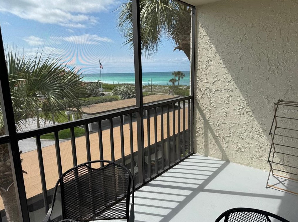 1965 Gulf Of Mexico Dr, Longboat Key, FL 34228-3305