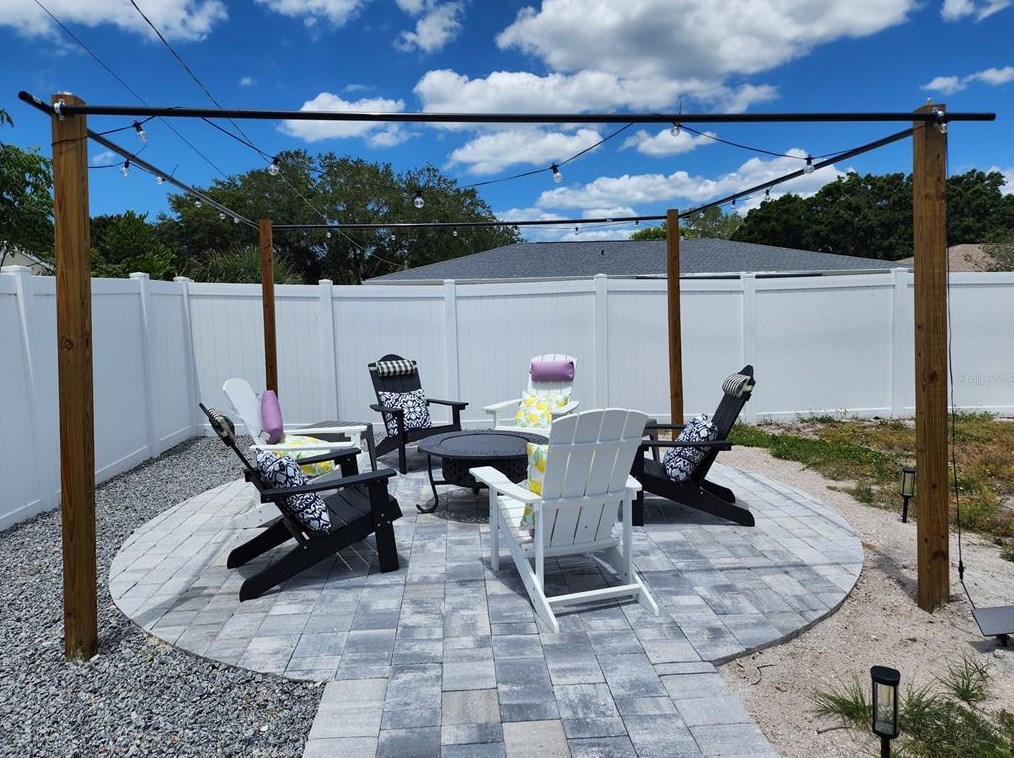 5604 1st Ave Dr Nw, Bradenton, FL 34209