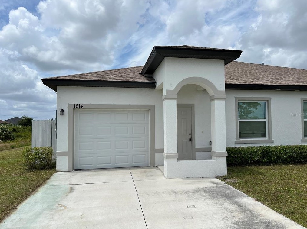 1514 Gary Ln, Lehigh Acres, FL 33973