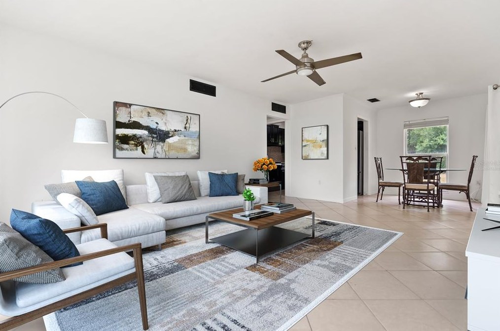 3925 Omega Ln, Sarasota, FL 34235-6704
