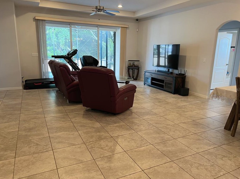 5200 Echo Ln, Sarasota, FL 34233-5223