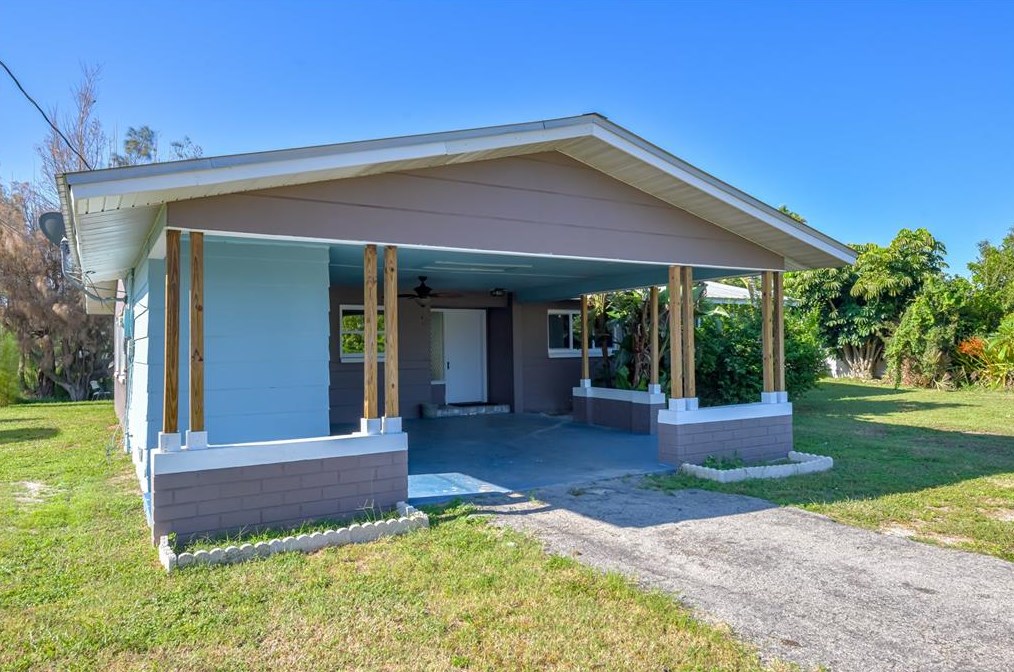 1310 Ne 4th Terrace, Cape Coral, FL 33909