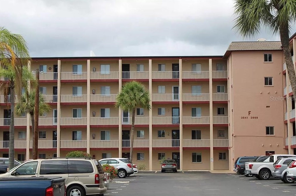 4242 Heron Way, Bradenton, FL 34205-5010