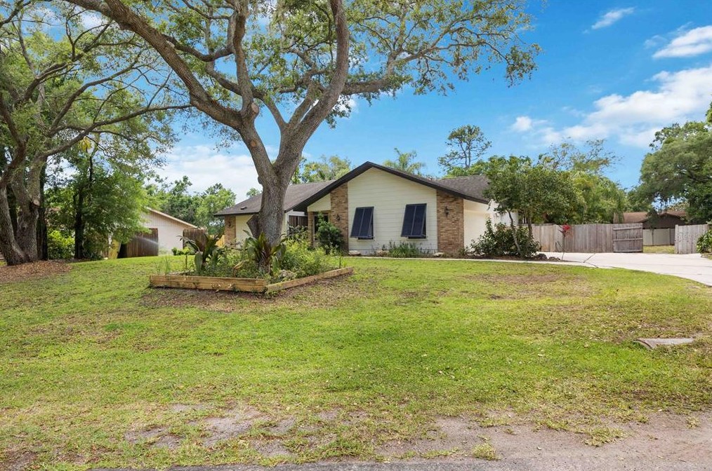 4822 Wild Dove Ln, Sarasota, FL 34232