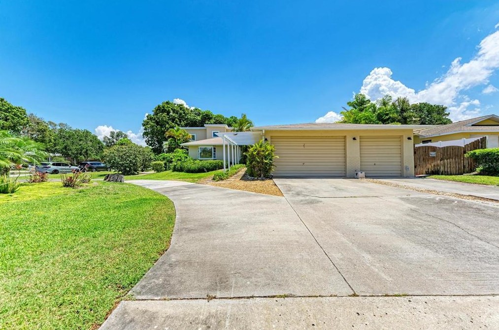 6615 7th Ave Blvd Nw, Bradenton, FL 34209