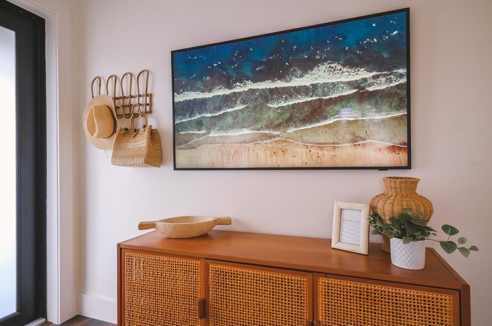 4446 Flatbush Ave, Sarasota FL  34233-1903 exterior