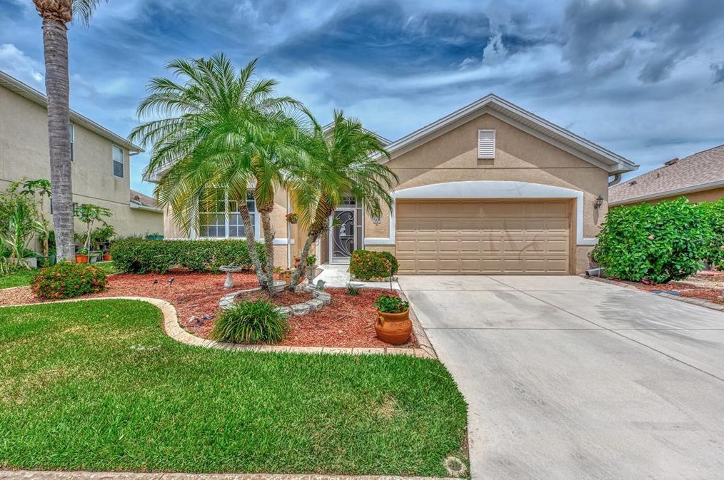 5236 Lakehurst Ct, Palmetto, FL 34221