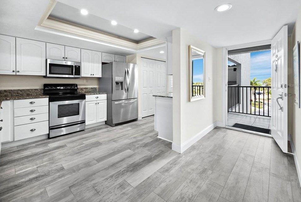 3540 Gulf Of Mexico Dr #204, Longboat Key, FL 34228