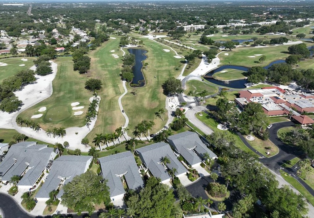 5536 Country Club Way, Sarasota FL  34243-3757 exterior