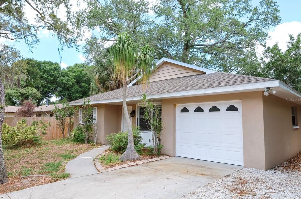 2619 Jamaica St, Sarasota, FL 34231