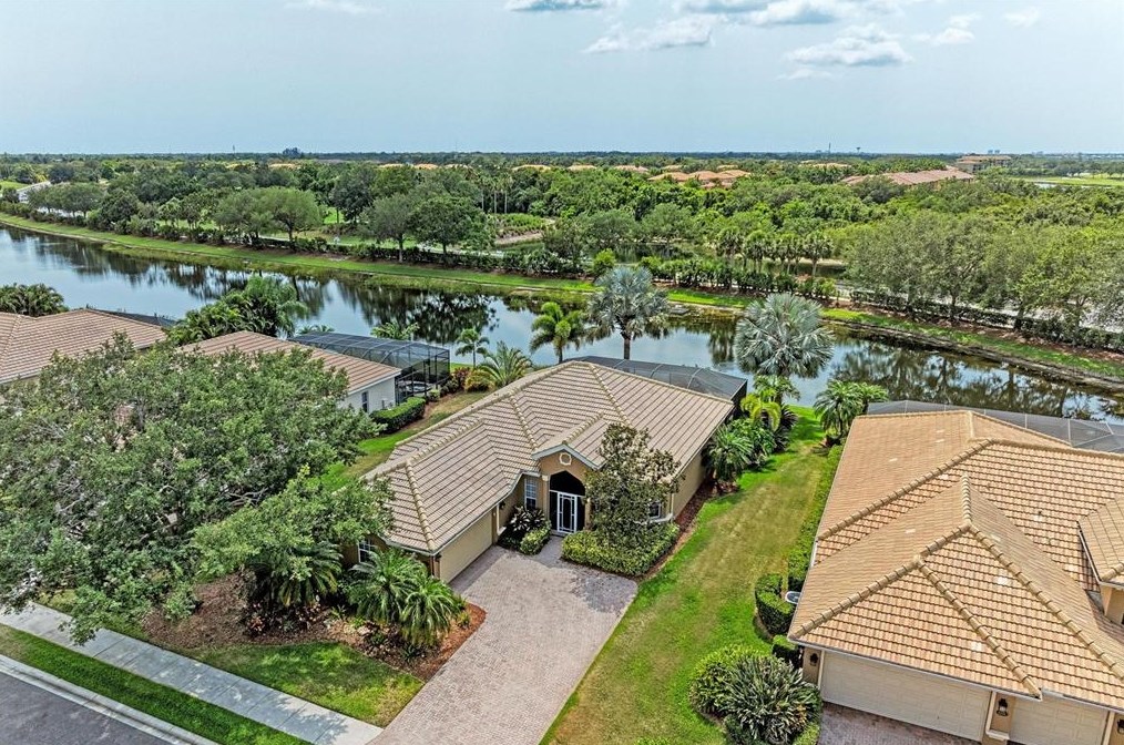 616 River Crane St, Bradenton, FL 34212-3291