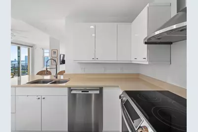 750 N Tamiami Trail #1115, Sarasota, FL 34236 - Photo 8