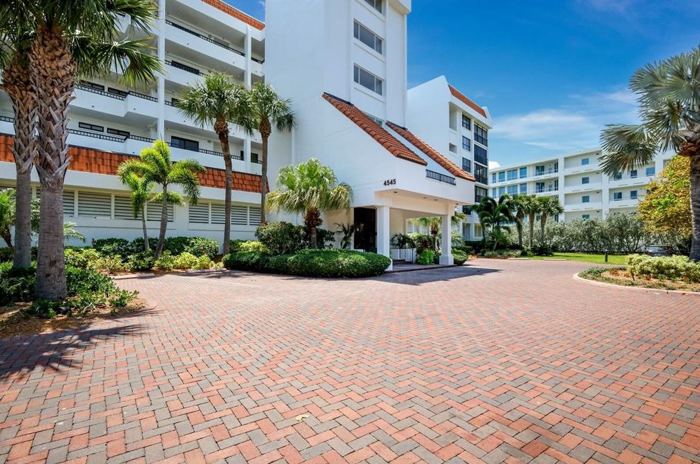 4545 Gulf Of Mexico #409, Longboat Key, FL 34228