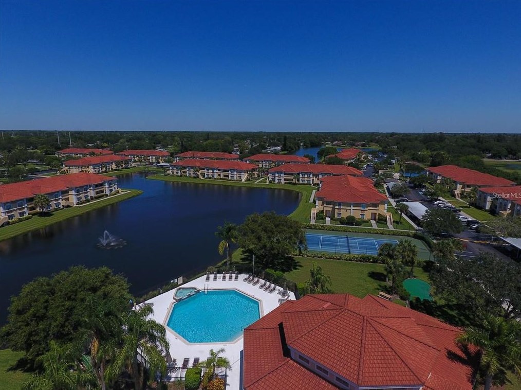 3005 Chianti Ct, Sarasota FL  34237-3670 exterior